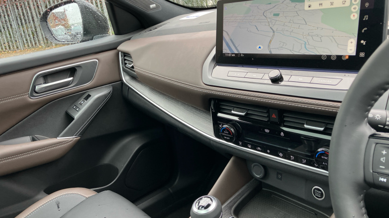 Nissan Qashqai 1.3 DiG-T MH Tekna 5dr Petrol Hatchback